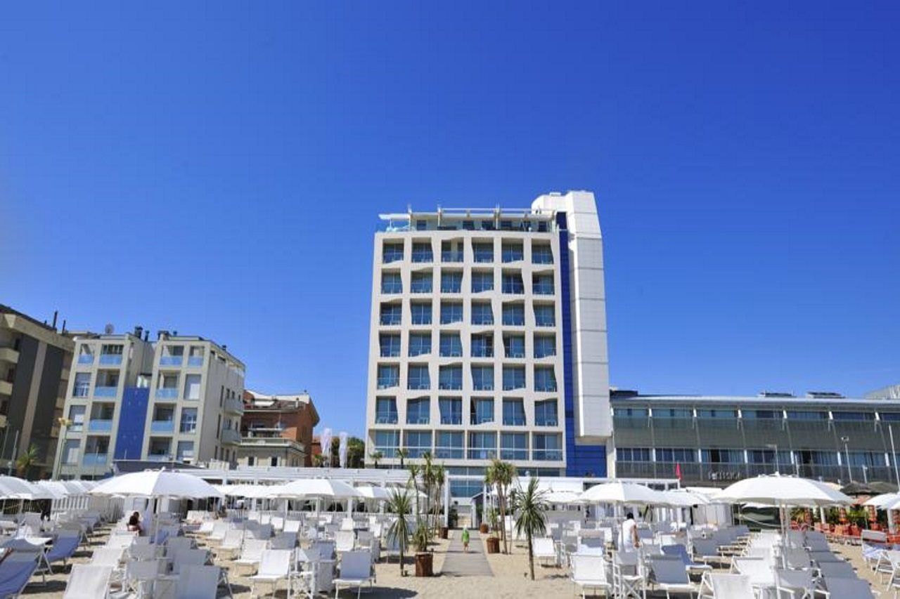 Excelsior Hotel, Spa & Lido Pesaro Exterior photo